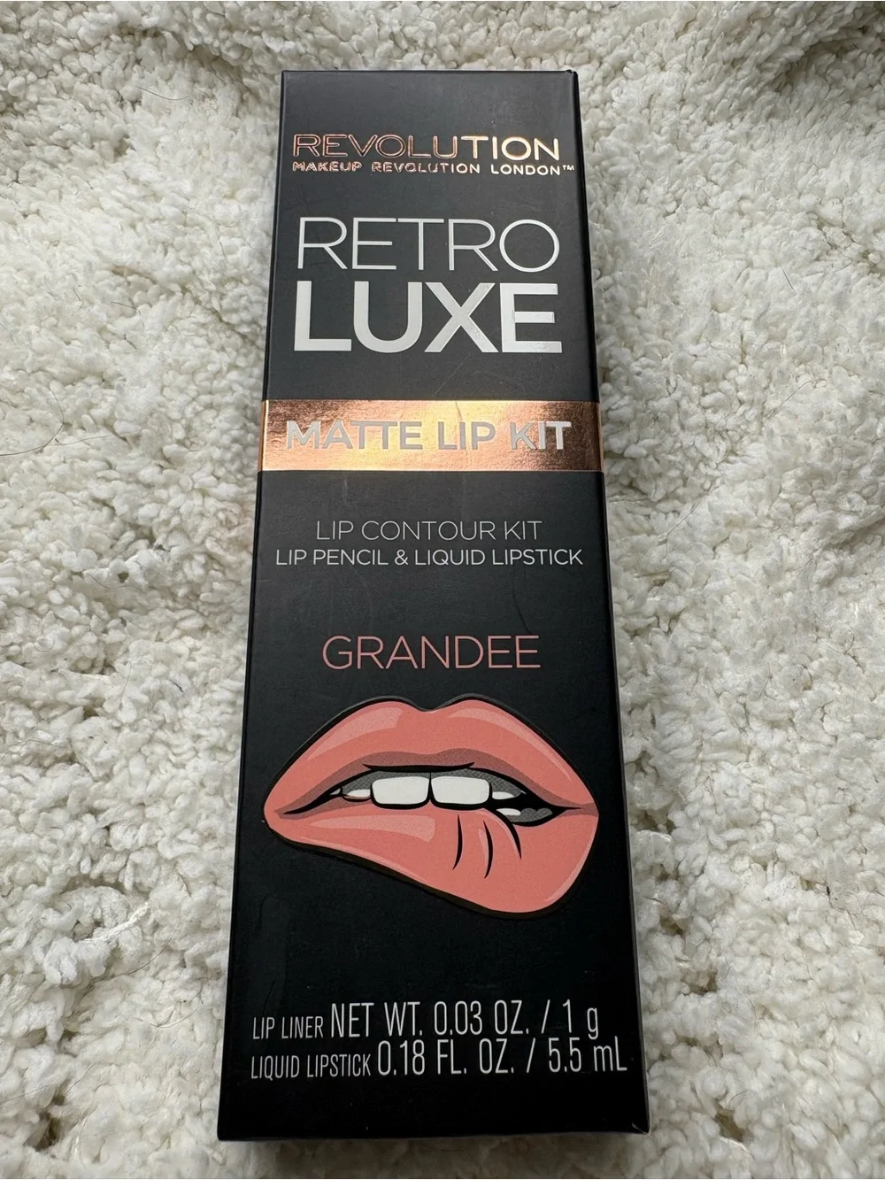 Makeup Revolution Retro Luxe Matte Lip Kit - Grandee Pink Nude